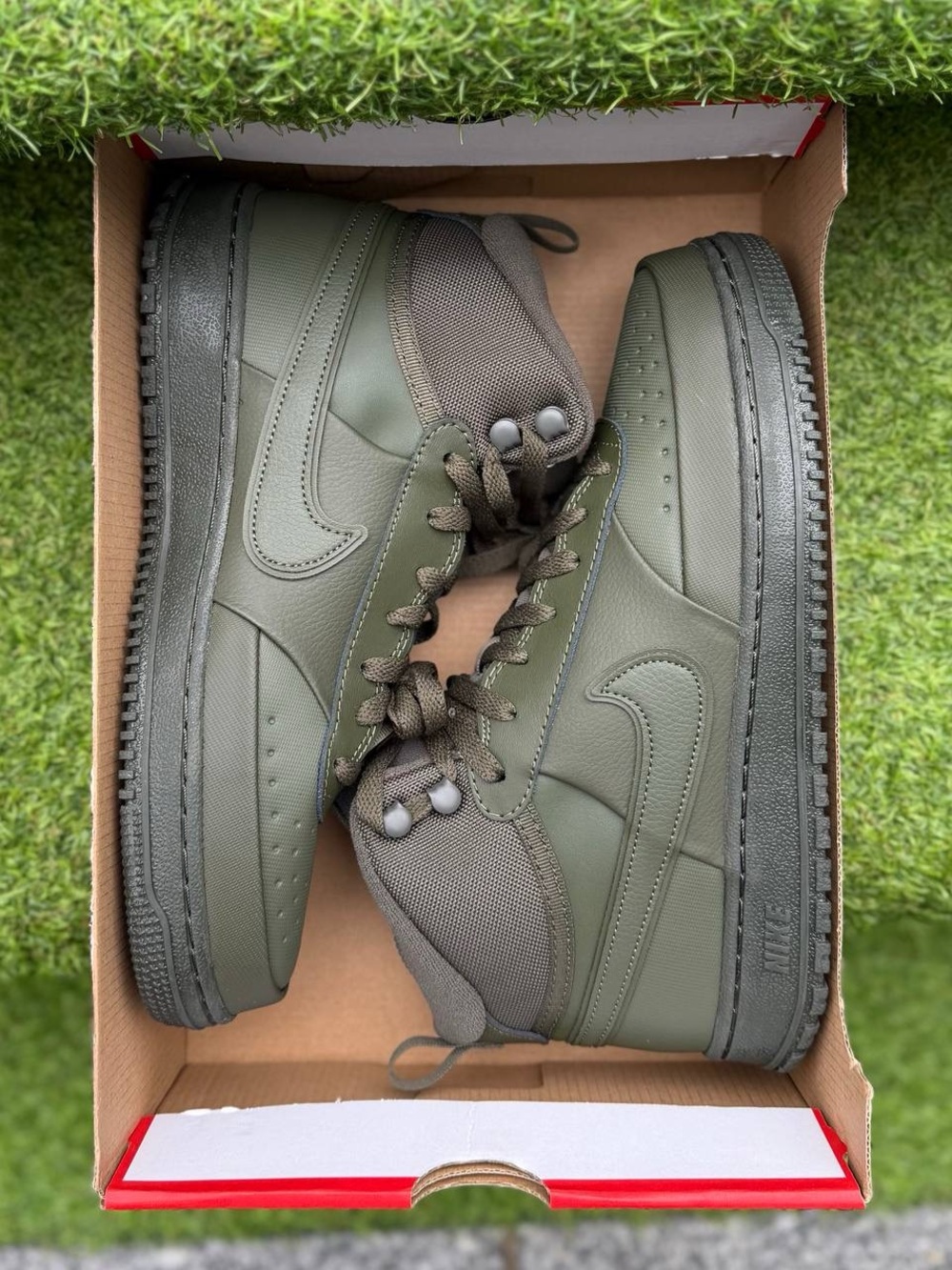 Nike Court Vision Mid Men’s Shoes Winter
Cargo Khaki / Sequoia
DR7882-300